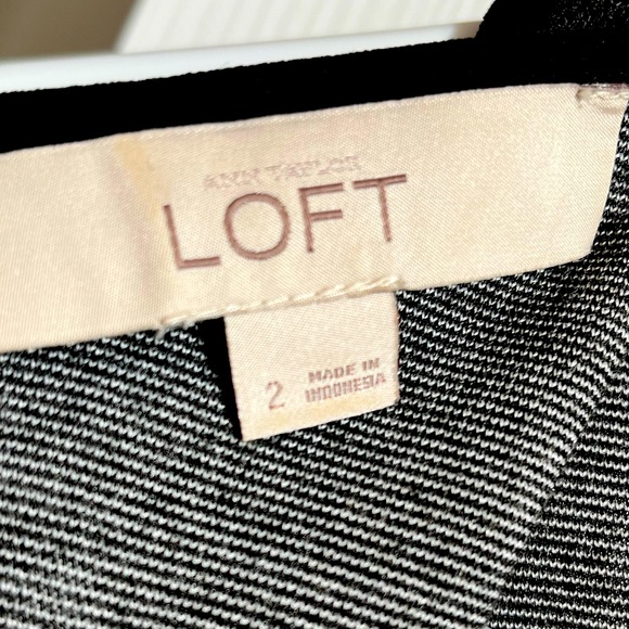 Ann Taylor loft business dress size 2 - Picture 3 of 3